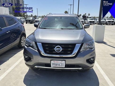 Used 2020 Nissan Pathfinder SV FWD image 14