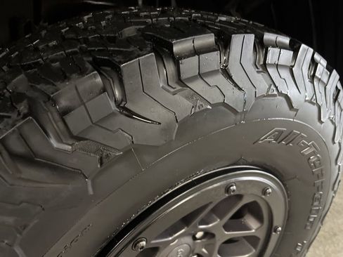 Used 2023 Jeep Wrangler Willys w/ Xtreme 35 Tire Package image 16