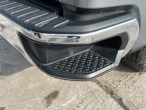 Used 2025 Chevrolet Silverado 1500 LT image 40