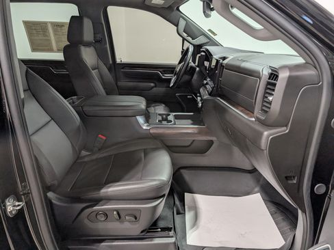 Used 2025 GMC Sierra 2500 SLT AWD/4WD image 21