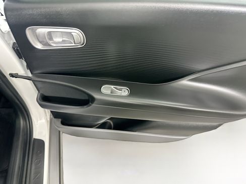 Used 2024 Hyundai Ioniq 6 SE RWD image 31