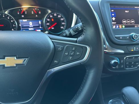 Used 2022 Chevrolet Equinox LT image 9