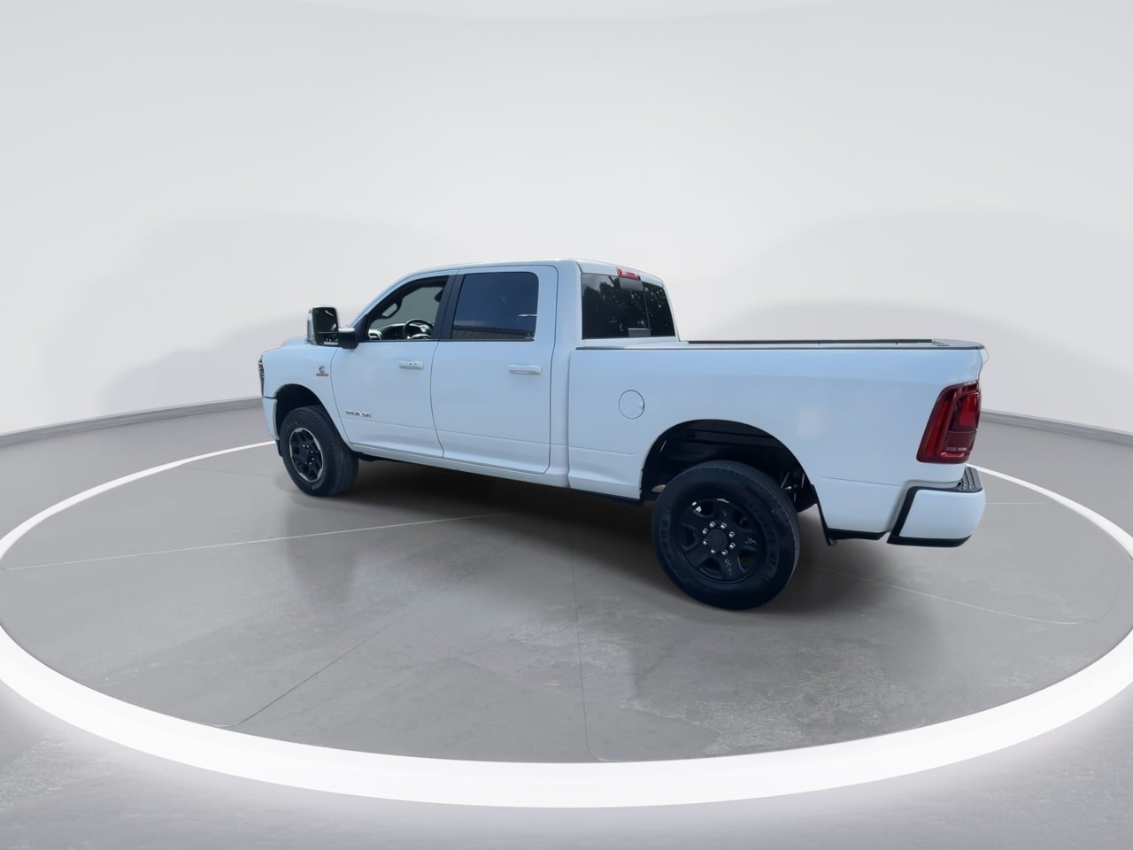 Used 2026 RAM 2500 Laramie AWD/4WD image 12