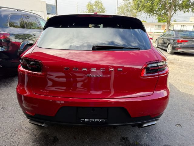 Used 2018 Porsche Macan AWD/4WD image 5