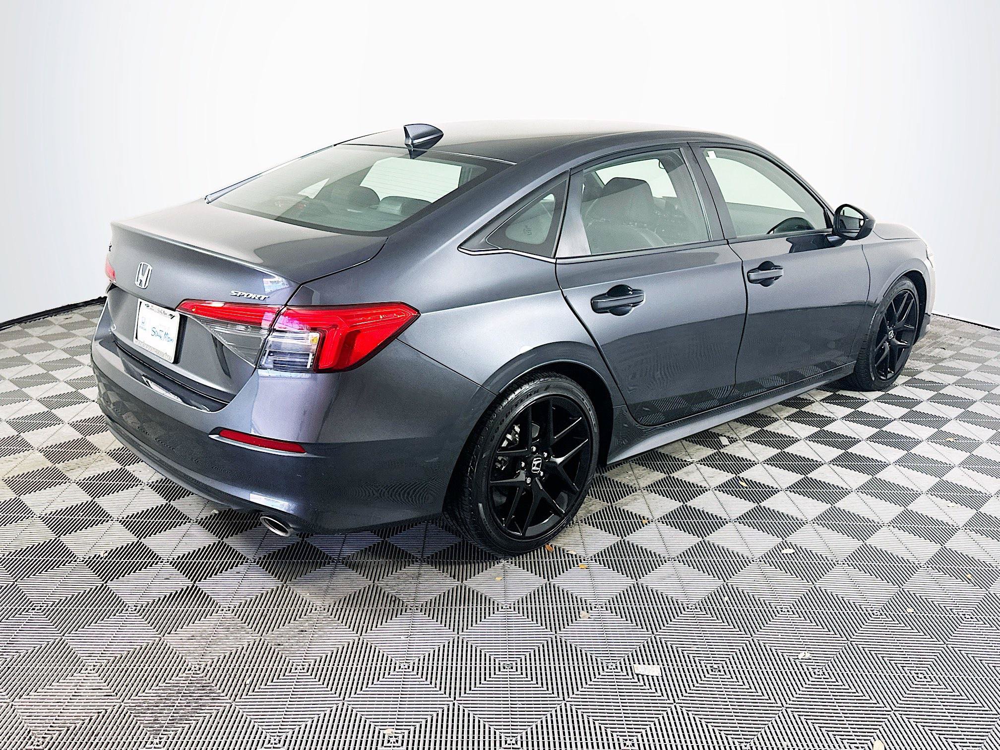 Used 2024 Honda Civic Sport image 6
