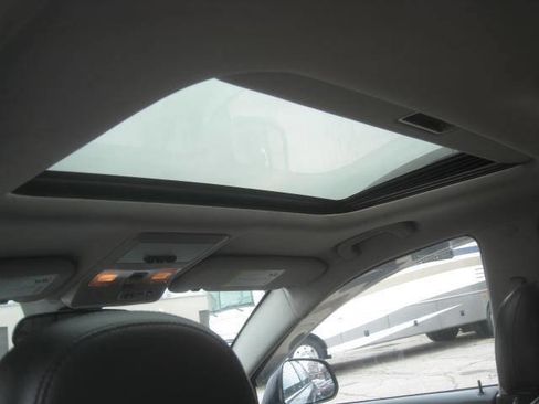 Used 2014 Chevrolet Captiva Sport LTZ image 11