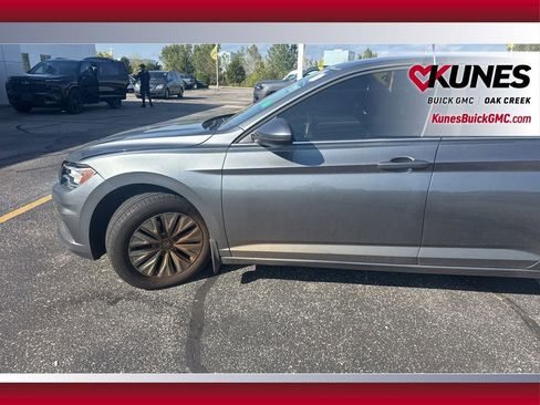 Used 2019 Volkswagen Jetta S image 6