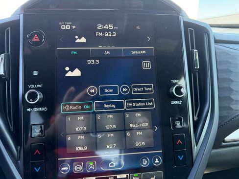 Used 2025 Subaru Forester Premium AWD/4WD image 10