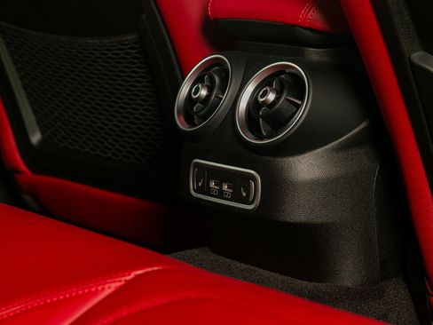 Used 2024 Alfa Romeo Giulia Quadrifoglio RWD image 30