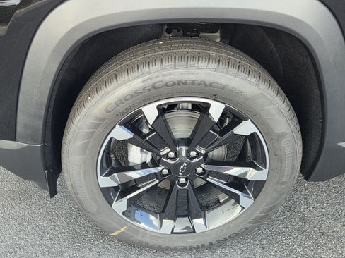 New 2027 Chevrolet Equinox RS w/ LPO, Floor Liner Package AWD/4WD image 4