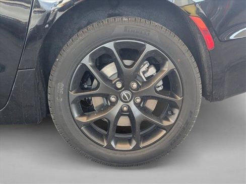 New 2026 Chrysler Pacifica Limited w/ S Appearance Package AWD/4WD image 10