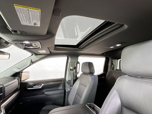 Used 2024 GMC Sierra 1500 Elevation w/ Elevation Premium Package image 22