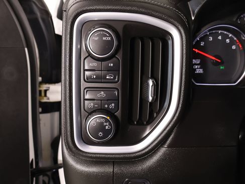 Used 2021 Chevrolet Silverado 1500 LT w/ Bed Protection Package AWD/4WD image 8