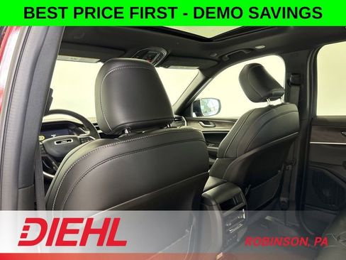 New 2026 Jeep Grand Cherokee Altitude AWD/4WD image 18