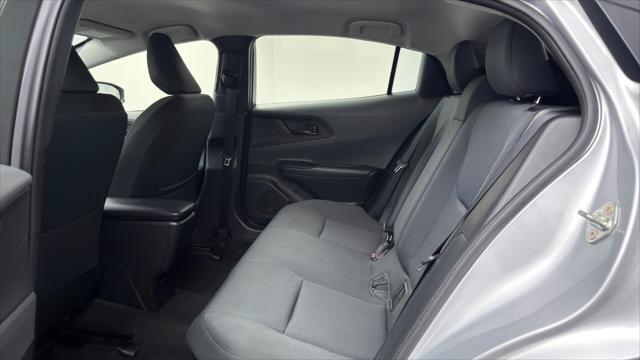 Used 2025 Toyota Prius LE FWD image 17