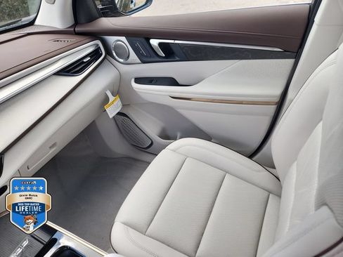 New 2026 Buick Enclave Avenir w/ Super Cruise Package AWD/4WD image 16