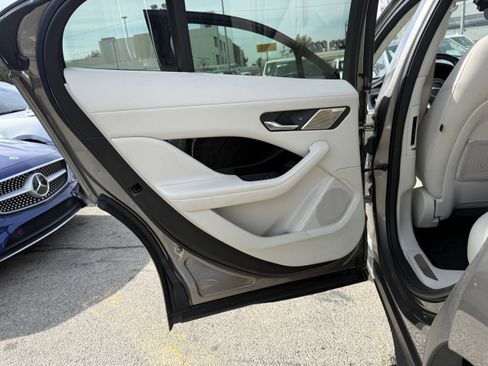 Used 2020 Jaguar I-PACE S image 23