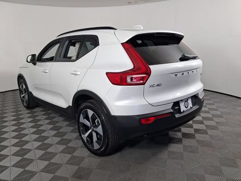 Certified 2026 Volvo XC40 B5 Plus AWD/4WD image 16