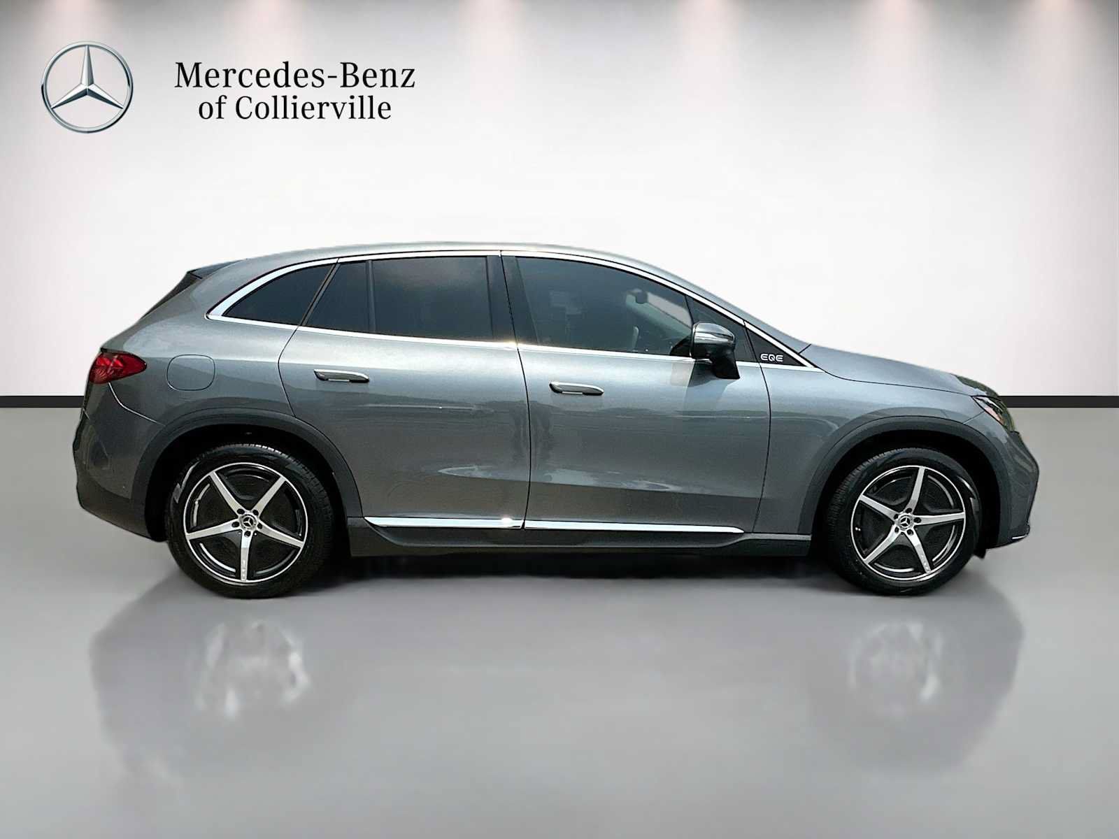 Used 2023 Mercedes-Benz EQE 350+ 4MATIC SUV w/ AMG Line Exterior Package image 4