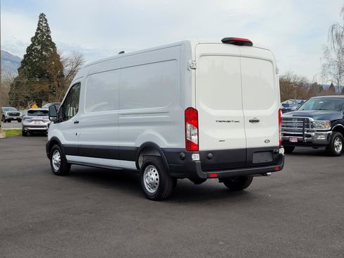 New 2026 Ford Transit 250 148 Medium Roof Extended AWD image 7