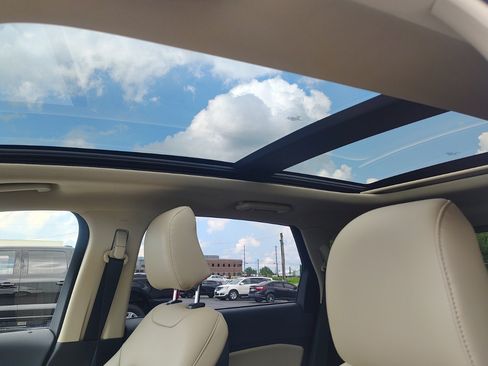 Used 2024 Ford Edge SEL w/ Convenience Package AWD/4WD image 18