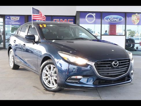 Used 2017 MAZDA MAZDA3 Sport FWD image 1
