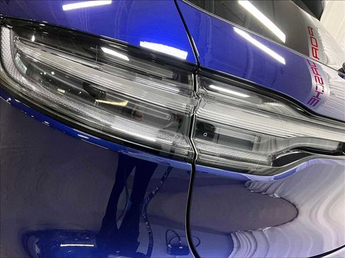 Used 2025 Porsche Macan image 35