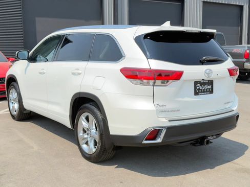 Used 2018 Toyota Highlander Limited AWD/4WD image 4