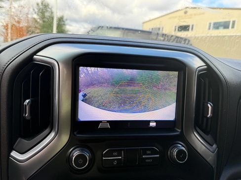 Used 2021 Chevrolet Silverado 1500 LT image 15