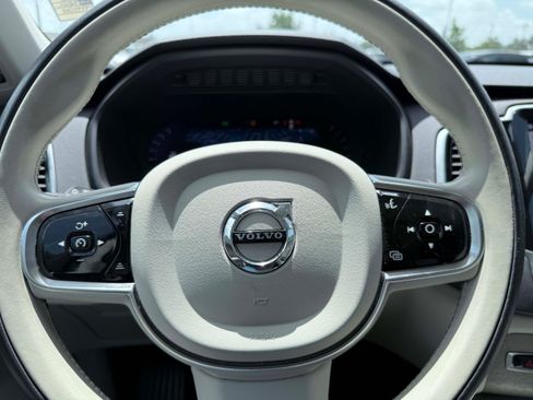 Certified 2023 Volvo XC90 B6 Plus w/ Protection Package Premier AWD/4WD image 19