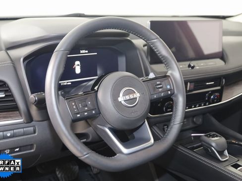 Used 2024 Nissan Rogue Platinum image 6