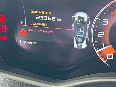 Used 2018 McLaren 570S Spider image 26