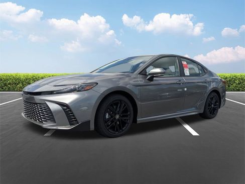 New 2026 Toyota Camry SE w/ Convenience Package FWD image 8