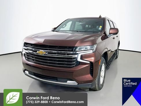 Used 2022 Chevrolet Suburban LT image 3