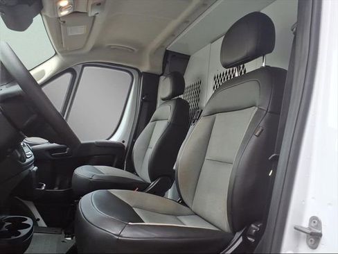 Used 2024 RAM ProMaster 2500 w/ Convenience Group image 11