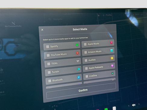 Used 2022 Tesla Model S image 10