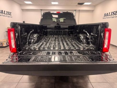 Used 2025 Ford F250 XLT AWD/4WD image 9