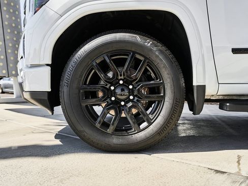 Used 2024 GMC Sierra 1500 Elevation w/ Max Trailering Package AWD/4WD image 3