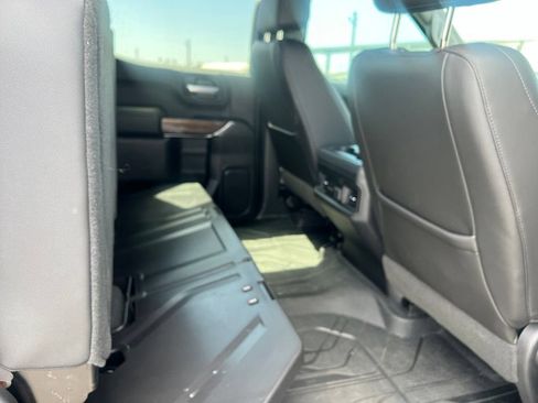 Used 2019 Chevrolet Silverado 1500 LT Trail Boss AWD/4WD image 8