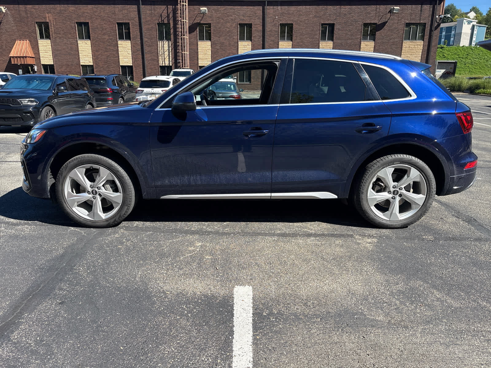 Used 2021 Audi Q5 2.0T Premium Plus AWD/4WD image 6