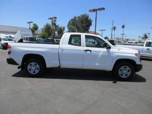 Used 2016 Toyota Tundra SR w/ Tow Package RWD image 1