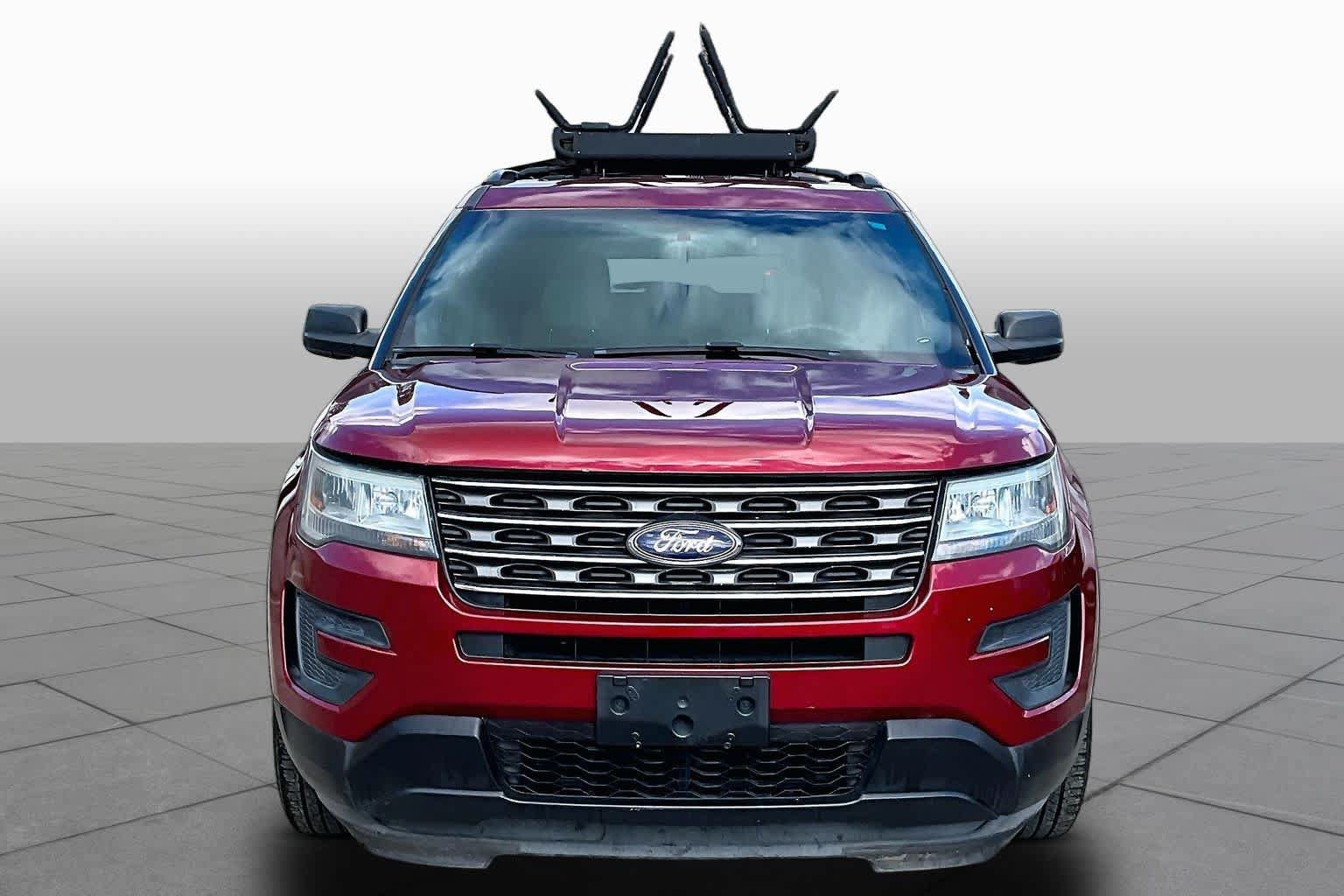 Used 2016 Ford Explorer FWD image 4