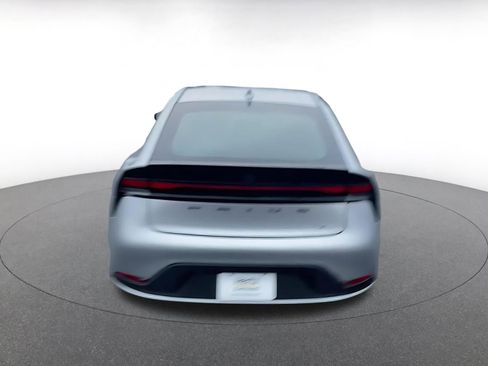 Used 2025 Toyota Prius LE image 12