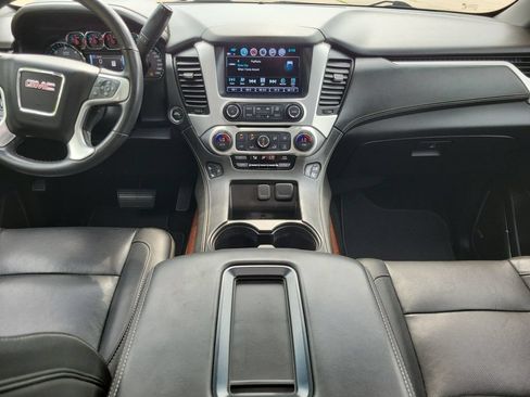Used 2018 GMC Yukon SLT w/ Open Road Package AWD/4WD image 16