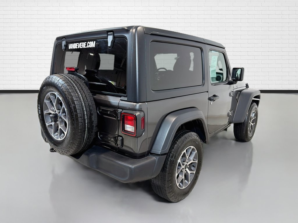 Used 2024 Jeep Wrangler Sport AWD/4WD image 9