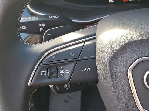 Certified 2025 Audi Q7 2.0T Premium w/ Convenience Plus Package image 17