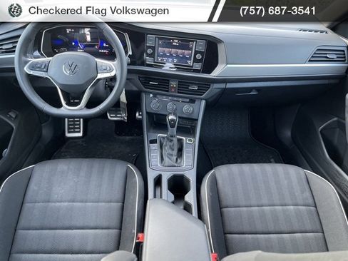 Used 2023 Volkswagen Jetta Sport image 27