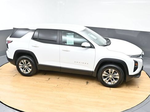 Used 2025 Chevrolet Equinox LT AWD/4WD image 46