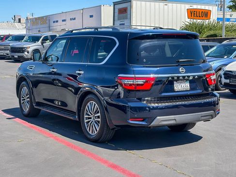 Used 2022 Nissan Armada SL w/ Captain's Chairs Package AWD/4WD image 2