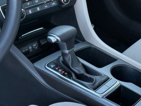 Used 2018 Kia Optima LX image 13